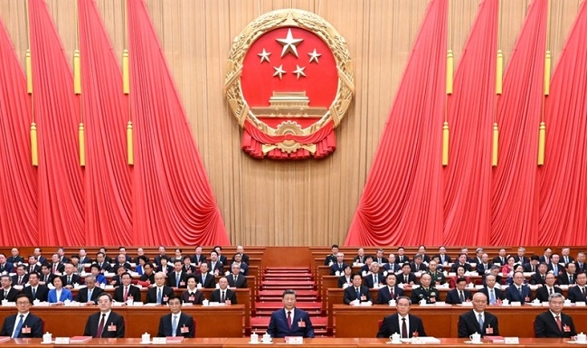 十四届全国人大四次会议在京闭幕